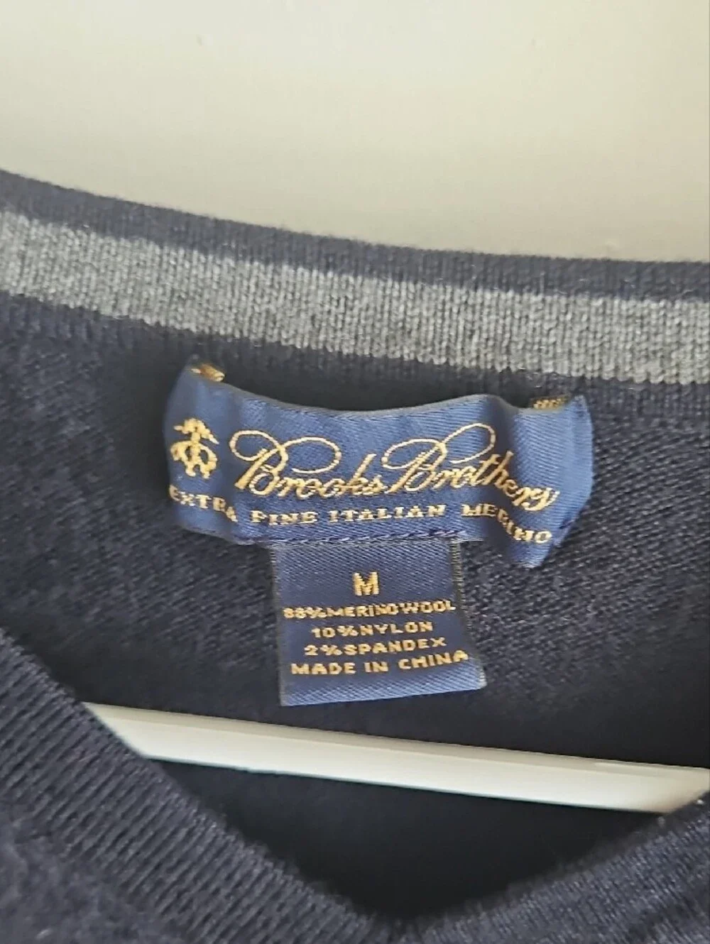 Brooks Brothers Men's V-Neck Sweater - Navy